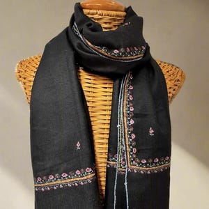 Black Pashmina Shawl: Hand-Embroidered Kashmir Cashmere Wrap