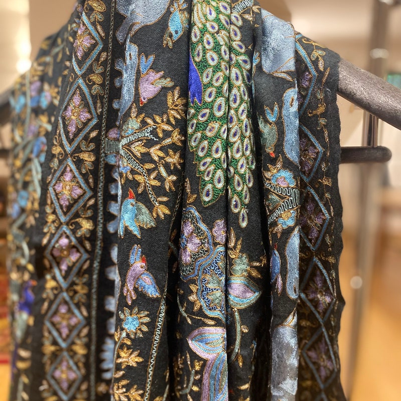 dressy pashmina shawls