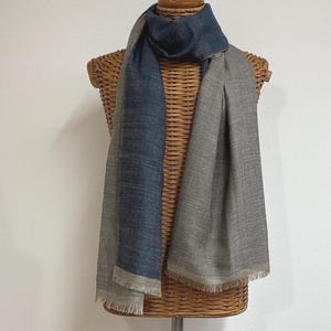 Handwoven Reversible Cashmere Scarf: Pure Pashmina Shawl, Kashmir
