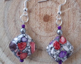 Geometric patterned purple and red drop-length silver earrings