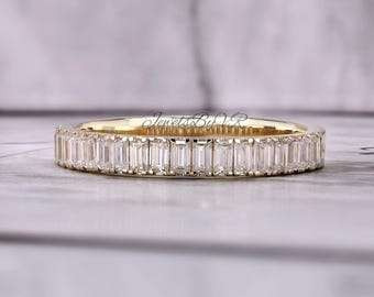 Vertical Baguette Moissanite Eternity Band in Yellow Gold | Minimalist Wedding Ring | Stackable Bridal Band | Elegant Anniversary Ring