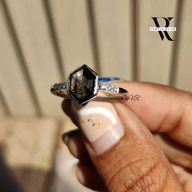 premium salt and pepper, large hexagon diamond, 2ct salt and pepper diamond, salt and pepper diamond wedding set, nesting band for hexagon ring, kite diamond ring, jewelry photography 2026, bridal trends 2026, alternative wedding ring ideas, salt and pepper diamond clarity, lab grown galaxy diamond, unique diamond shapes 2026, bezel setting trends, modern heirloom jewelry, salt and pepper diamond marketing, jewels by vr shop, premium jewelry brand, custom hexagon ring