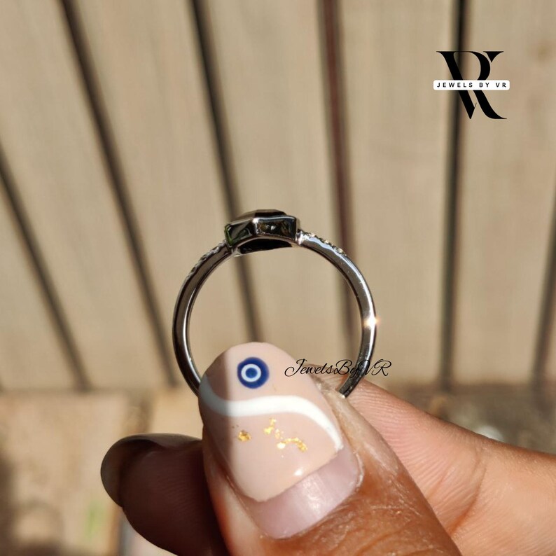 premium salt and pepper, large hexagon diamond, 2ct salt and pepper diamond, salt and pepper diamond wedding set, nesting band for hexagon ring, kite diamond ring, jewelry photography 2026, bridal trends 2026, alternative wedding ring ideas, salt and pepper diamond clarity, lab grown galaxy diamond, unique diamond shapes 2026, bezel setting trends, modern heirloom jewelry, salt and pepper diamond marketing, jewels by vr shop, premium jewelry brand, custom hexagon ring