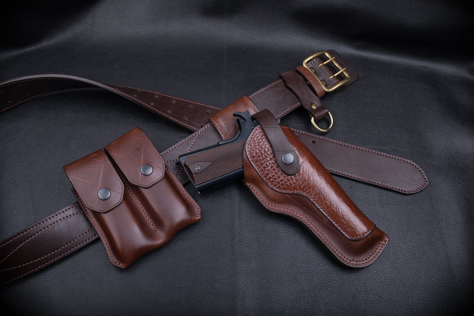 Colt 1911 Custom Made Leather Holster | Vintage Look | Unique Design | Retro Style | Handmade