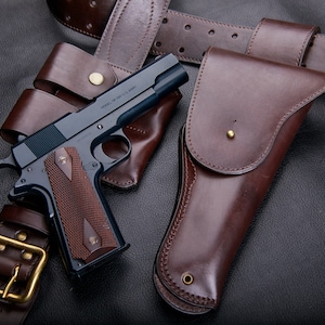 Handmade Leather Holster: Colt 1911, Vintage Look, Retro Style