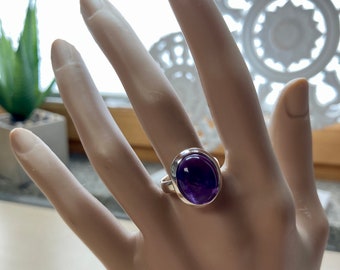 Ring amethyst cabochon, stone size 1.2×1.5 cm, adjustable from size 55 to 61, made of 925 sterling silver, gift for her
