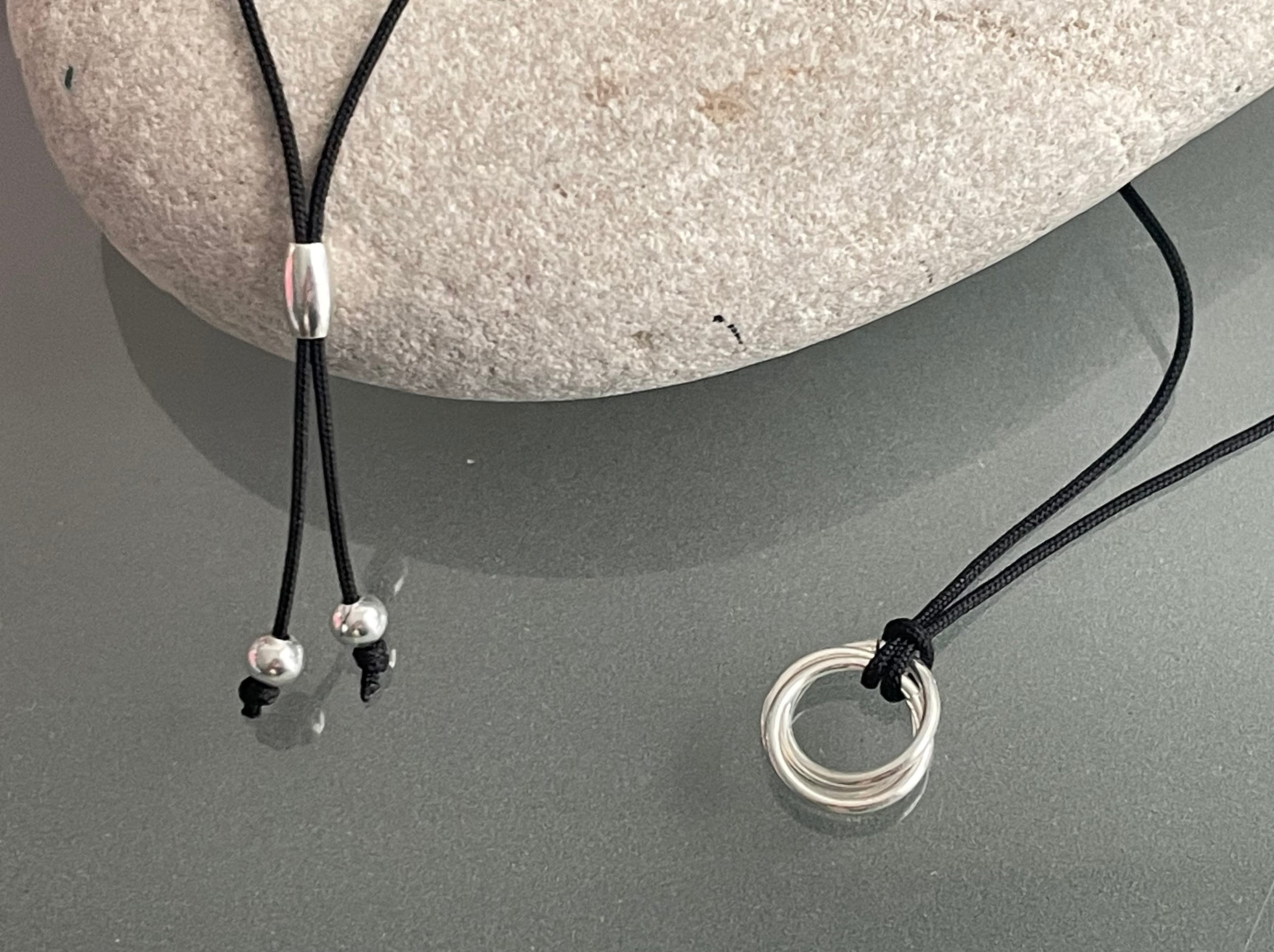 Anello a fascia infinito in argento sterling 925, con scintillanti pietre di zirconia cubica, gioielli per amore e amicizia, design delicato per sempre, di TILO - Italia
