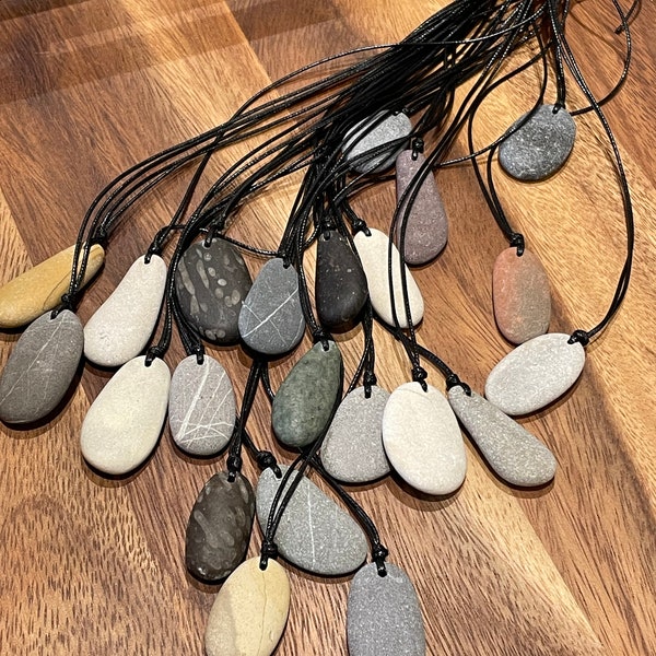 Sea pebbles necklace, rock necklaces, nature beach pebbles pendant, stone jewellery, unisex necklaces