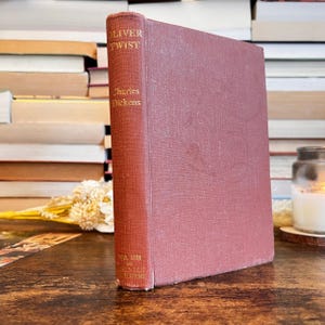 The Adventures of Oliver Twist by Charles Dickens, 1948 English Classics, Book Lovers Gift Idea, Clothbound Vintage Book
