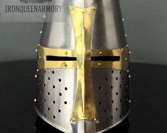 Casque de templier en acier fabriqué à la main : couvre-chef médiéval de chevalier croisé
