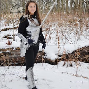 Women’s Full Body Medieval Knight Armor Suit | Lady Knight Handmade Costume for Cosplay | Female Warrior Queen Armor Set | LARP Battle Suit