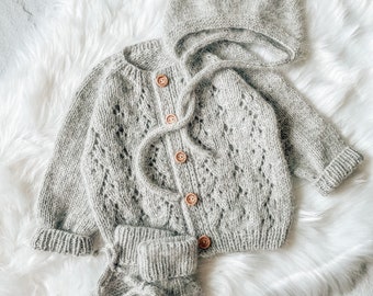 Cardigan tricoté, veste faite main, fait main, cardigan en alpaga, veste bébé, cardigan pour fille, cardigan en angora, cardigan avec broderie