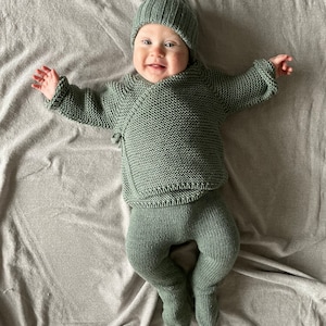 Strickjacke, Merinowolle, gestrickte Babyjacke, kratzt nicht, handgemacht, unisex