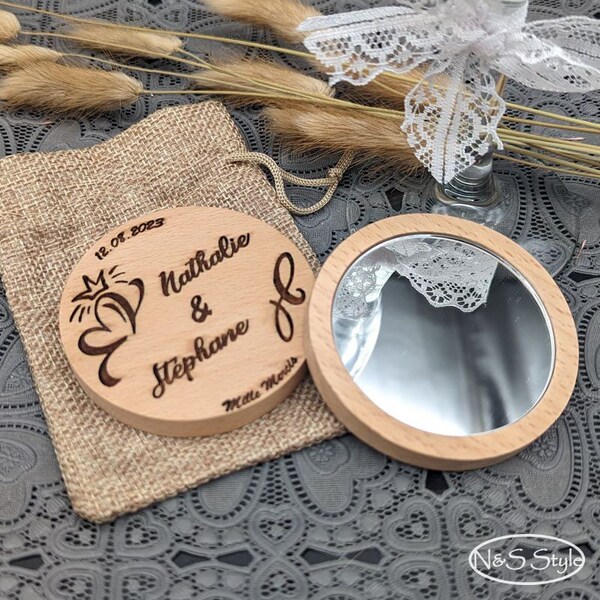 Miroir en bois pour cadeau mariage invité evjf personnalisé