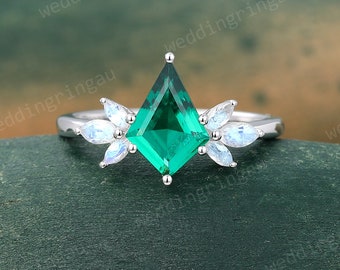 Emerald ring