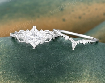 Princess Cut Moissanite Engagement Ring Set Vintage White Gold Bridal Ring Set Kite Diamond Curved Wedding Ring Women Promise Ring Set