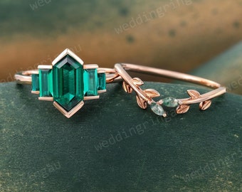 Hexagon cut Emerald Engagement ring set Vintage Rose gold Baguette cut Emerald ring Set Leaf Moss agate wedding ring set women promise ring