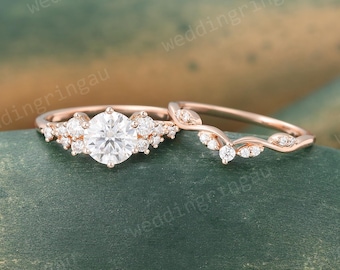Round Cut Moissanite Engagement Ring Set Vintage Rose Gold Unique Cluster Diamond Prong Set Curved Wedding Ring Promise Anniversary Ring