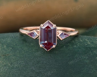 Hexagon cut Alexandrite ring Unique Rose gold engagement ring Kite cut ring Three stone ring Vintage June Birthstone ring anniversary ring