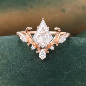 Kite Cut Moissanite Engagement Ring Unique Rose Gold Ring Art Deco Marquise Moissanite Ring Bridal Wedding Promise Ring Antique Ring