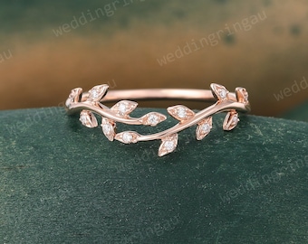 Elvish Curved Wedding Band Unique Rose gold Moissanite Wedding Band Vintage Round cut ring Art deco Bridal Leaf Stacking ring Promise ring