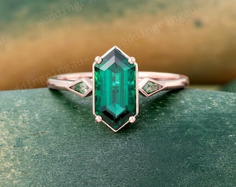 Hexagon cut Emerald ring Vintage Rose gold engagement ring Kite cut Moss agate ring Three stone ring May Birthstone ring anniversary ring
