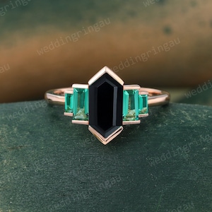 Hexagon cut Black onyx ring Unique Rose gold engagement ring Baguette cut Emerald ring Vintage Art deco Birthstone wedding anniversary ring