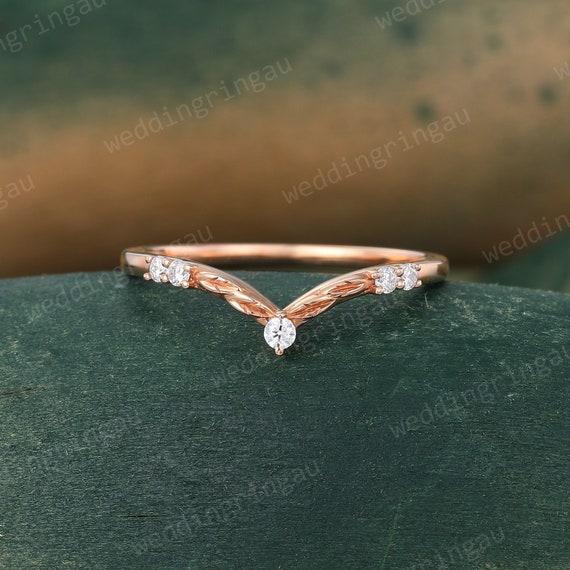 Curved filigree wedding band store
