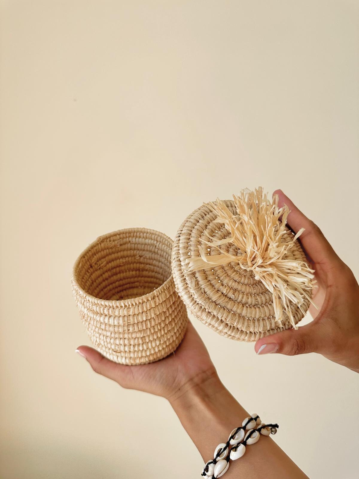 Woven Basket With Lid - Etsy