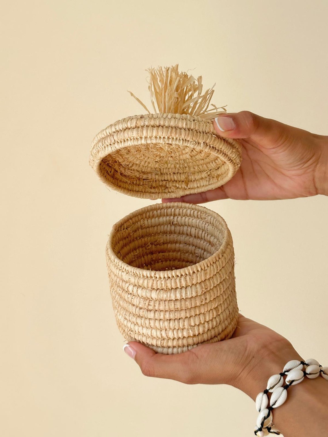 Woven Basket With Lid - Etsy