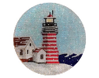 Handbemaltes Ornament, #18 Mesh, MAINE LIGHTHOUSE Snowy Christmas, New England, West Quoddy Head Light