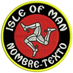 Puede incluir: Un parche circular amarillo, negro y rojo con el texto "Isle of Man" y un símbolo blanco de tres piernas en el centro.