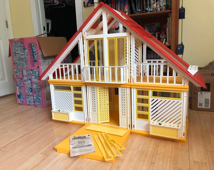 1978 Barbie Dream House furnished - Etsy