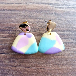 boucles d'oreilles, boucles d'oreilles en argile polymère, couleurs pastels, made in France, fait main image 1