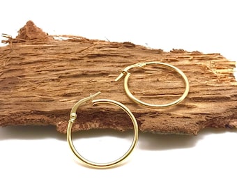 Pendientes de aro de oro amarillo de 14 quilates: diseño italiano hecho a mano.