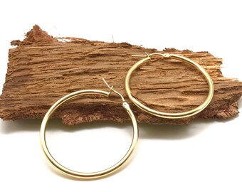 Pendientes de aro de oro amarillo de 14 quilates: diseño italiano hecho a mano.