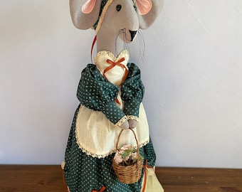 Vintage Oversized Extra Large Country Spring Mouse with Basket of Flowers Bonnet and Dress, Easter Home Decor, Anthropomorphic Mouse