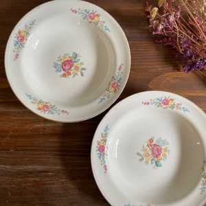 Vintage Floral Bouquet Rim Soup Bowl, Cunningham & Pickett Replacement Bowls, Vintage China Bowls, Shallow Soup Bowls