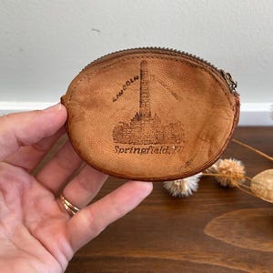 Vintage Hand punzierte Geldbörse aus weichem Leder, Souvenir von Springfield, IL, kleine Änderung Geld Geldbörse Organisation, Lincoln's Tomb Building