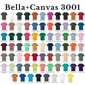 K&ouml;nnte beinhalten: Eine Tabelle mit 64 Farben von Bella + Canvas 3001 T-Shirts. Die Farben sind in Reihen und Spalten angeordnet, wobei der Farbname unter jedem Shirt steht.