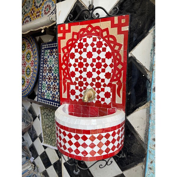 Moroccan Handmade Luxurious Mosaic water Fountain 100% traditional and customized home garden indoor outdoor decor