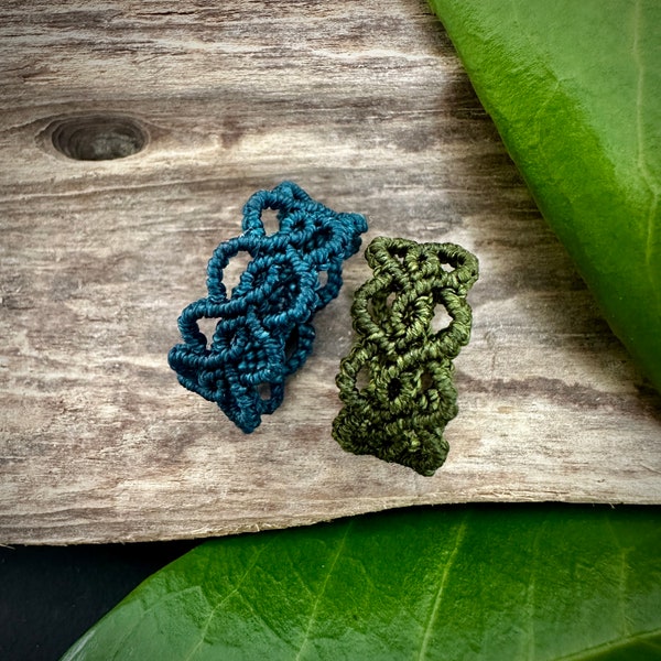 Filigree macrame ring as a gift idea