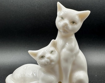 White Cat Figurine Green Eyes Vintage Porcelain 1950's Ardalt Japan 3.5"