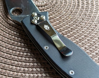 Spyderco Tenacious Custom belt clip with SPARTA HELMET LOGO + 3 torx screws