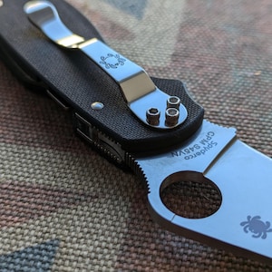 Spyderco Paramilitary III SOLO TORNILLOS 3 tornillos de destornillador hexagonales de alta calidad + 1 tornillo adicional para clip de cinturón