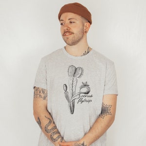 Mens Venus Flytrap Shirt, Unisex Carnivorous Plant Tshirt, Mens Botanical, Retro Plant Dad, Venus Fly Trap Lover Gifts, Retro Houseplant Tee