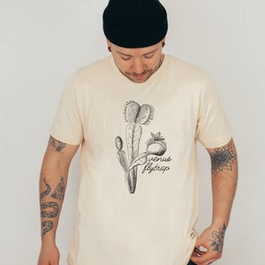 Unisex Venus Flytrap Shirt, Mens Carnivorous Plant Tshirt, Mens Botanical, Retro Plant Dad, Venus Fly Trap Lover Gifts, Retro Houseplant Tee