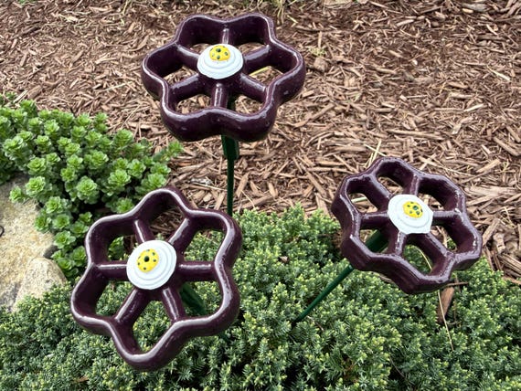ヴィンテージ　造花用　アートフラワー　鉄型　抜き型　革細工　６点セット Vinca- Set of 3 Metal Flowers, 18