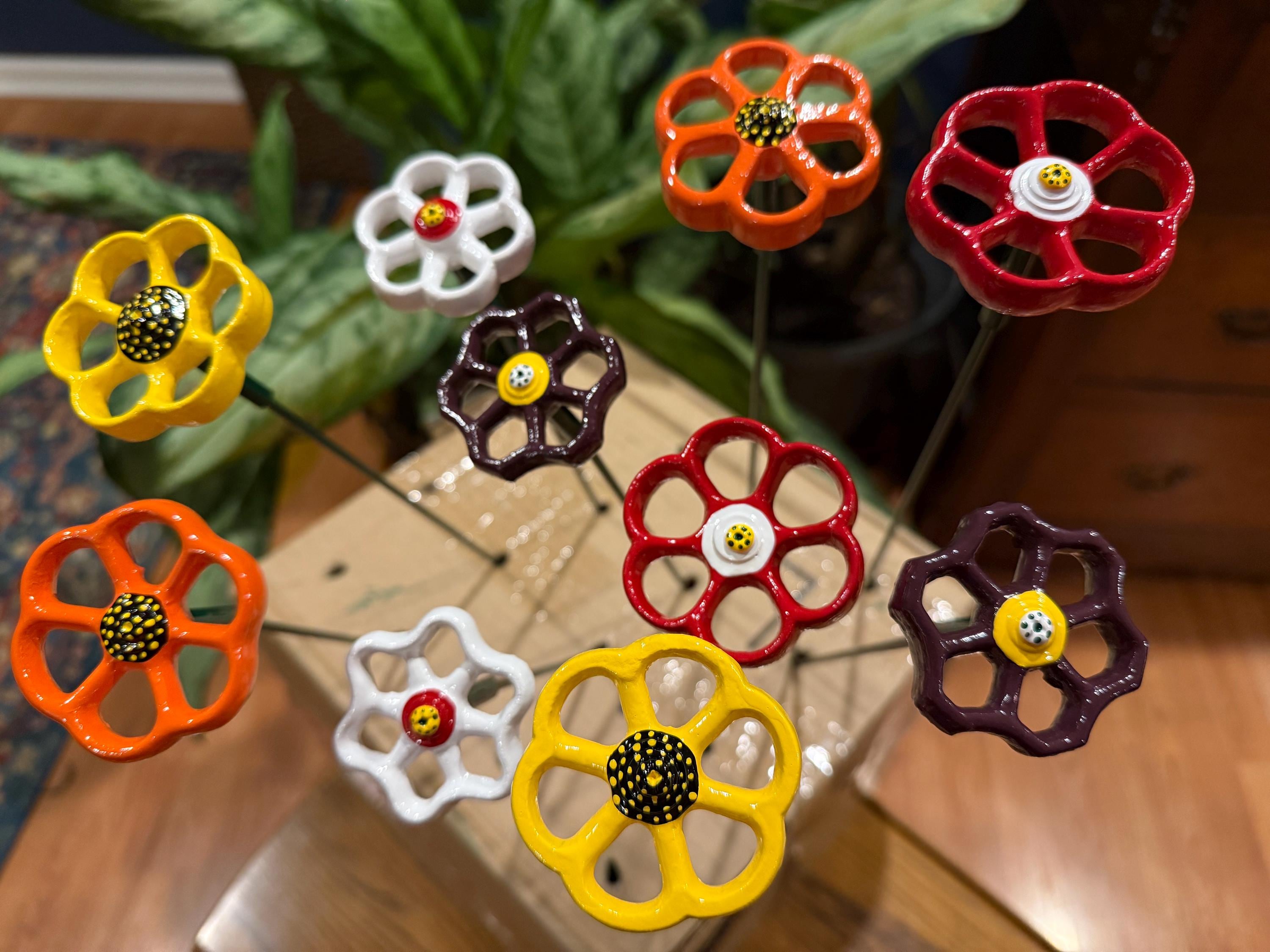 Vinca- Set of 3 Metal Flowers, 18