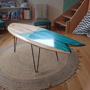 Table basse planche de surf en bois